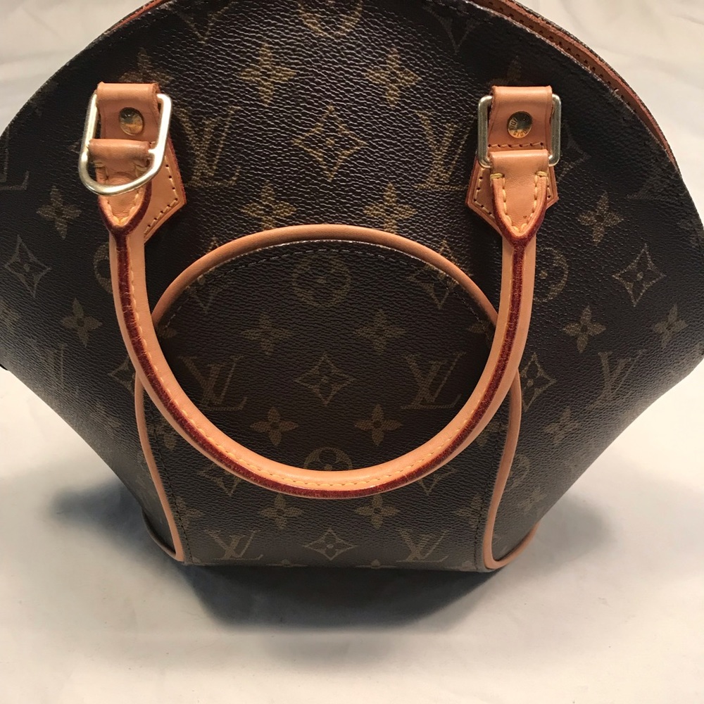 LV Ellipse  PM Handbag